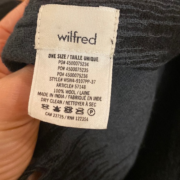 Artizia’s Wilfred wool blanket scarf, blue-grey and black. 100% wool. - Picture 2 of 3